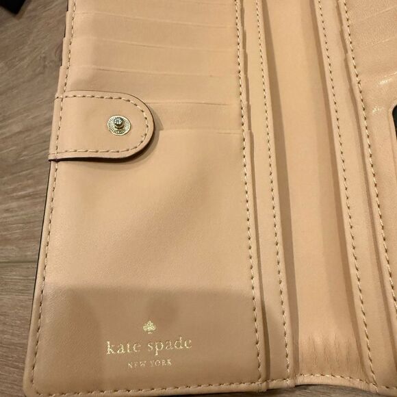 Kate Spade Tan and Black Wallet - Picture 4 of 5